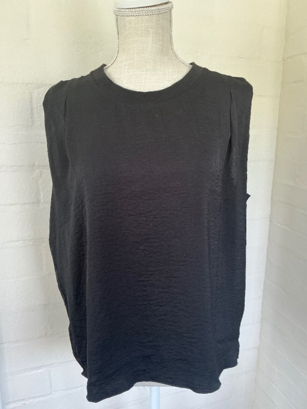 Cabi sleeveless blouse